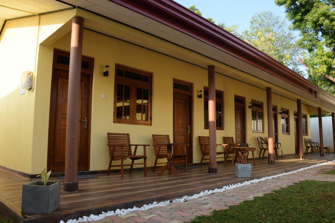Gold Inn Dambulla Exterior foto